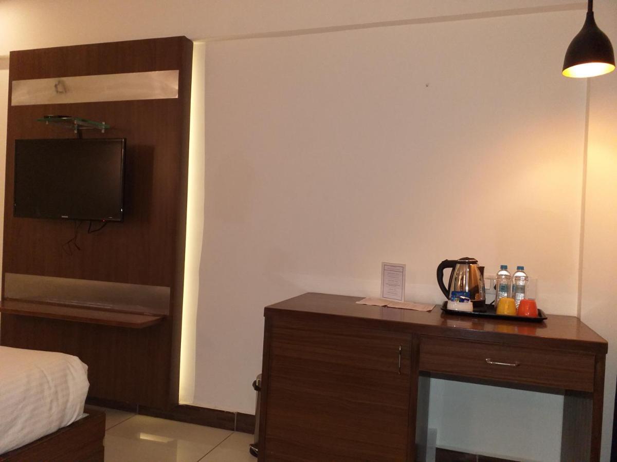 Klase Hotels Chennai Eksteriør billede